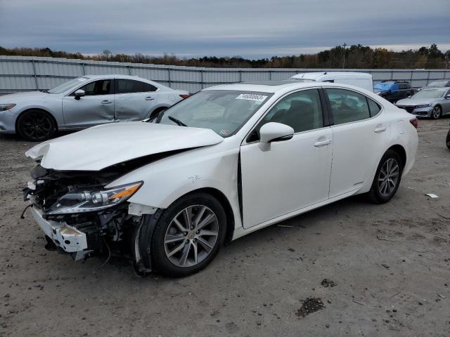 2016 Lexus ES 300h 