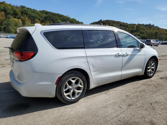2C4RC1FG9JR107290 Chrysler Pacifica Touring Plus