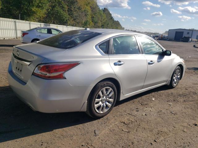 2015 Nissan Altima - Image 3