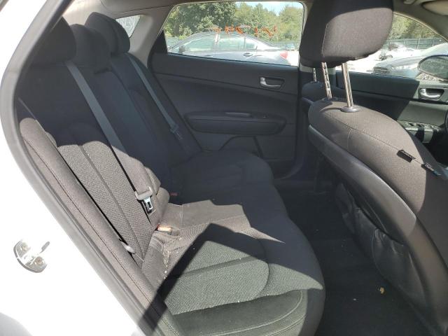 5XXGT4L10JG183966 KIA Optima Lx