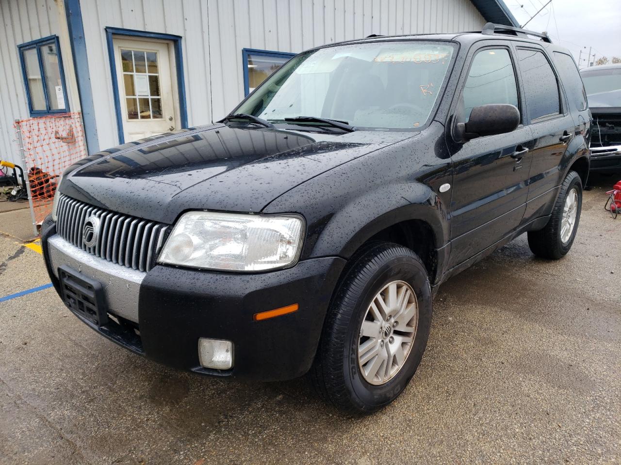 4M2YU561X5DJ30687 2005 Mercury Mariner