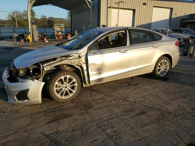 3FA6P0LUXKR207153 Ford Fusion SE