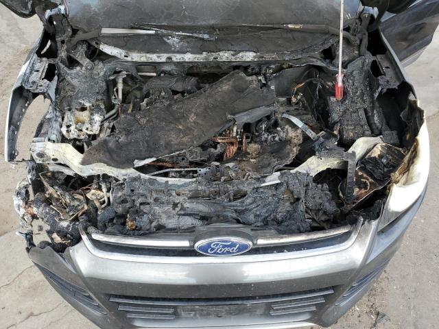 1FMCU0JX3GUB72888 Ford Escape Titanium