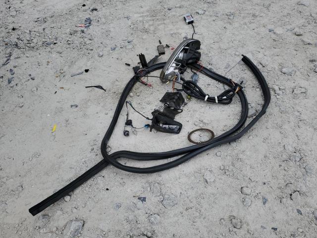 2002 Chevrolet Tahoe C1500 VIN: 1GNEC13Z42R153936 Lot: 71736223