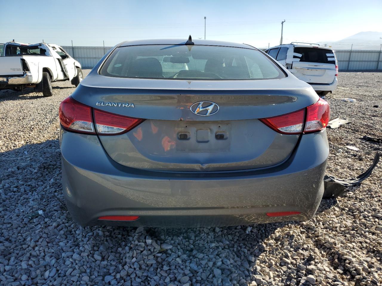 5NPDH4AE8DH333437 2013 Hyundai Elantra Gls