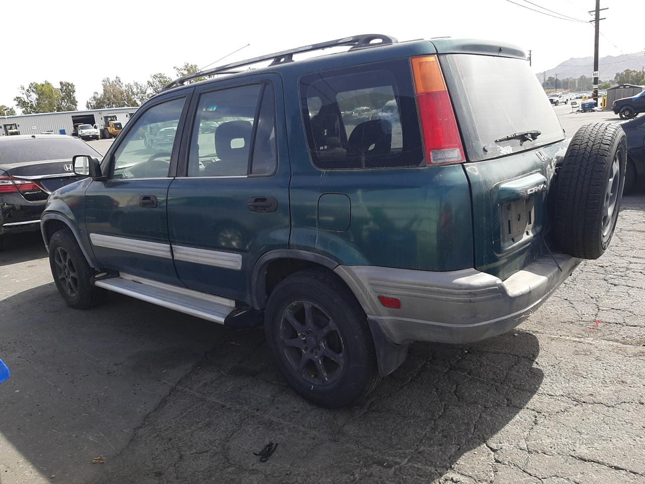 JHLRD1847XC028057 1999 Honda Cr-V Lx