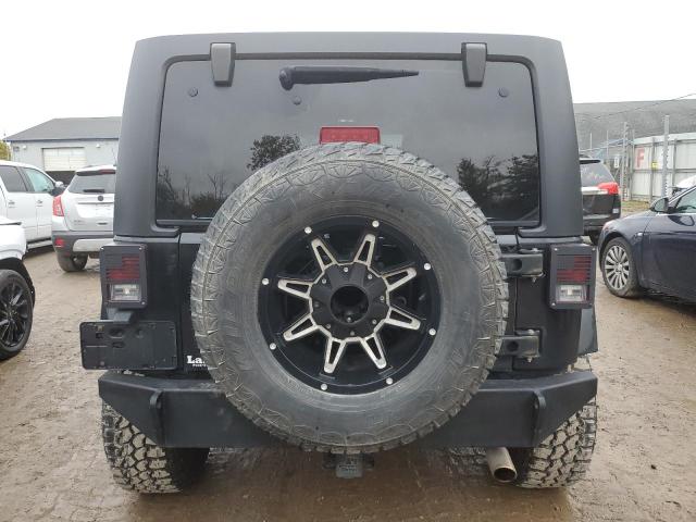 1C4BJWEG1FL585581 Jeep Wrangler Unlimited Sahara