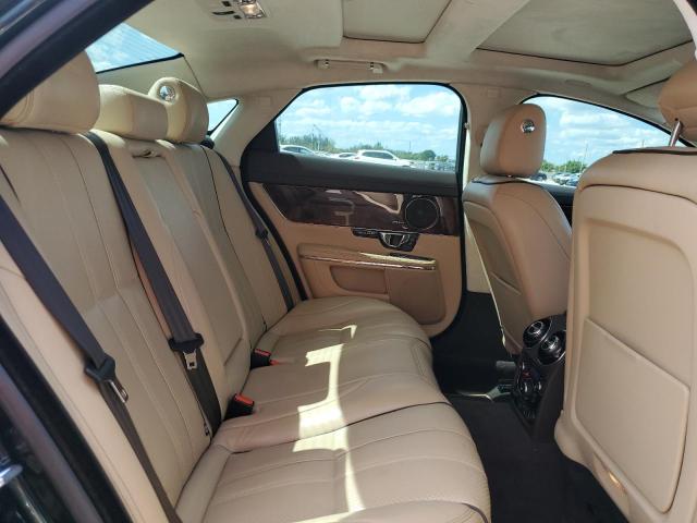 SAJWA1CZ3F8V81030 Jaguar XJ