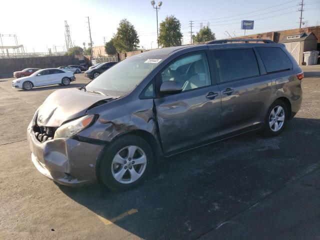 2016 Toyota Sienna LE