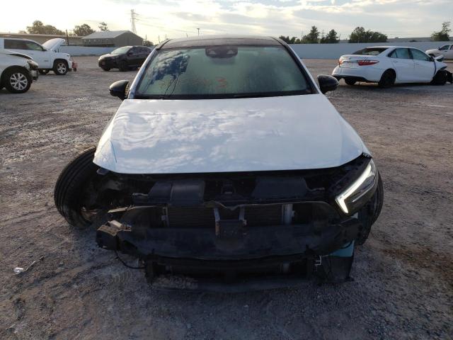 WDD3G4FB5KW018038 Mercedes-Benz A 220 4matic