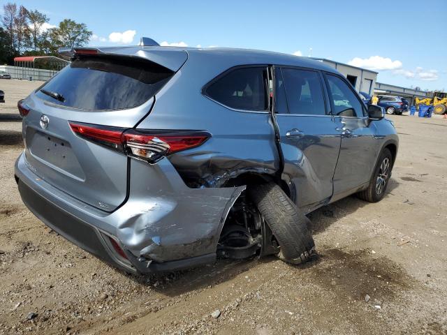 VIN 5TDGZRAH4NS135404 2022 Toyota Highlander, Xle no.3