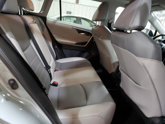 2T3A1RFVXLW086586 Toyota Rav4 Xle Premium