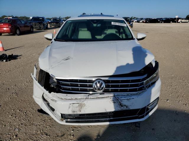 2017 VOLKSWAGEN PASSAT SEL - 1VWCT7A3XHC002240