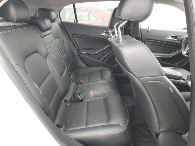 2015 MERCEDES-BENZ GLA 250 - WDCTG4EB3FJ132399