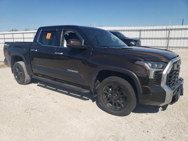  TOYOTA TUNDRA 2022 Коричневий