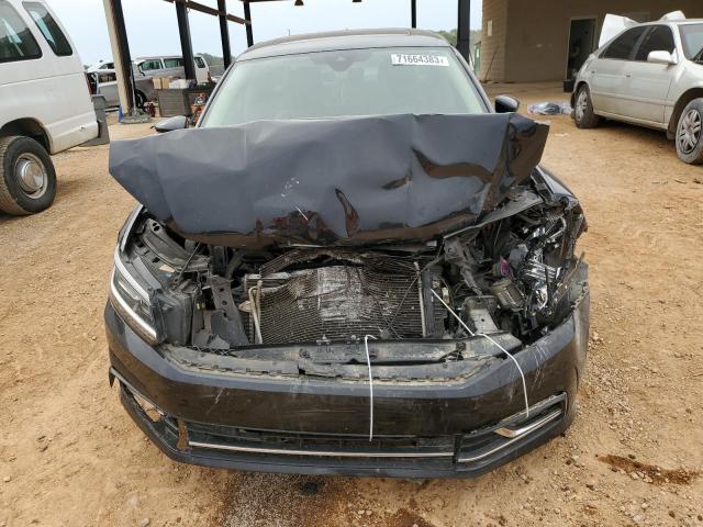 2017 VOLKSWAGEN PASSAT SEL - 1VWCT7A30HC047087