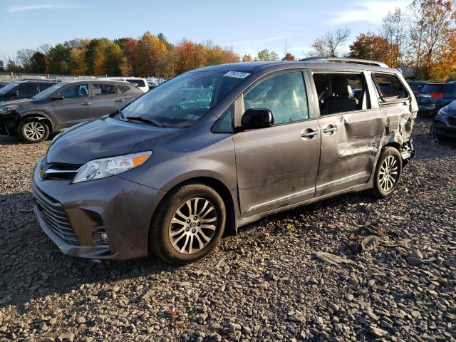 2019 Toyota Sienna XLE