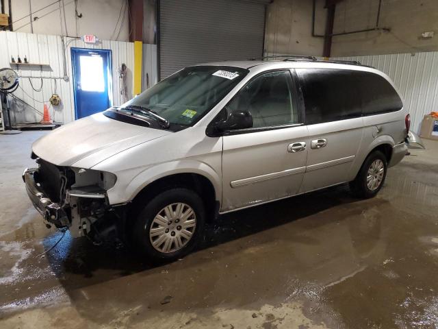 2006 Chrysler Town & Country LX