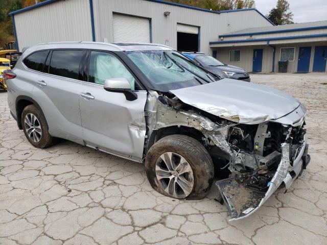 VIN 5TDHZRBH8NS587844 2022 Toyota Highlander, Xle no.4