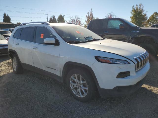 1C4PJLCB3FW790913 Jeep Cherokee Latitude