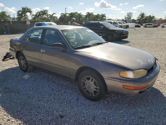 Vin: 4t1sk12expu303187, lot: 70845283, toyota camry le 19934