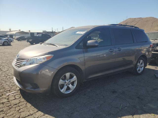 2017 Toyota Sienna LE