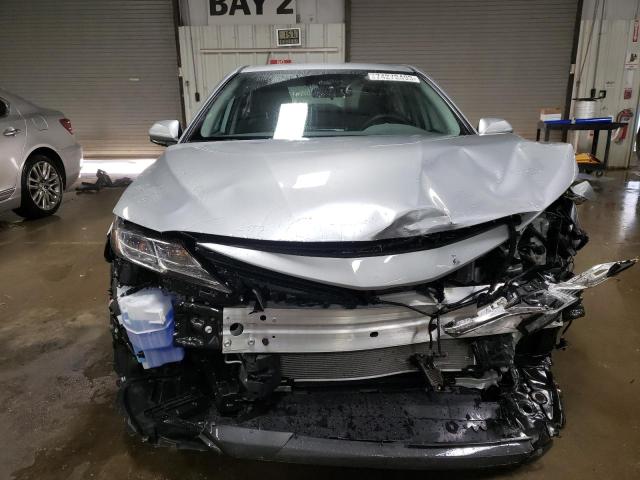  TOYOTA CAMRY 2023 Сріблястий