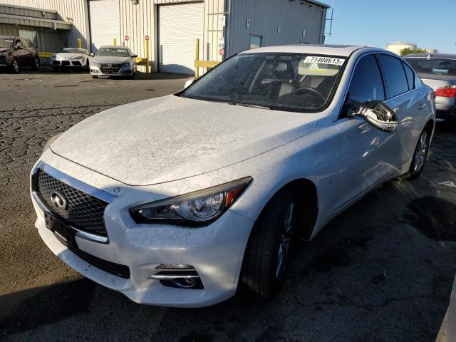 2015 INFINITI Q50 Base