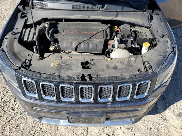 3C4NJDCB8JT354666 Jeep Compass Limited