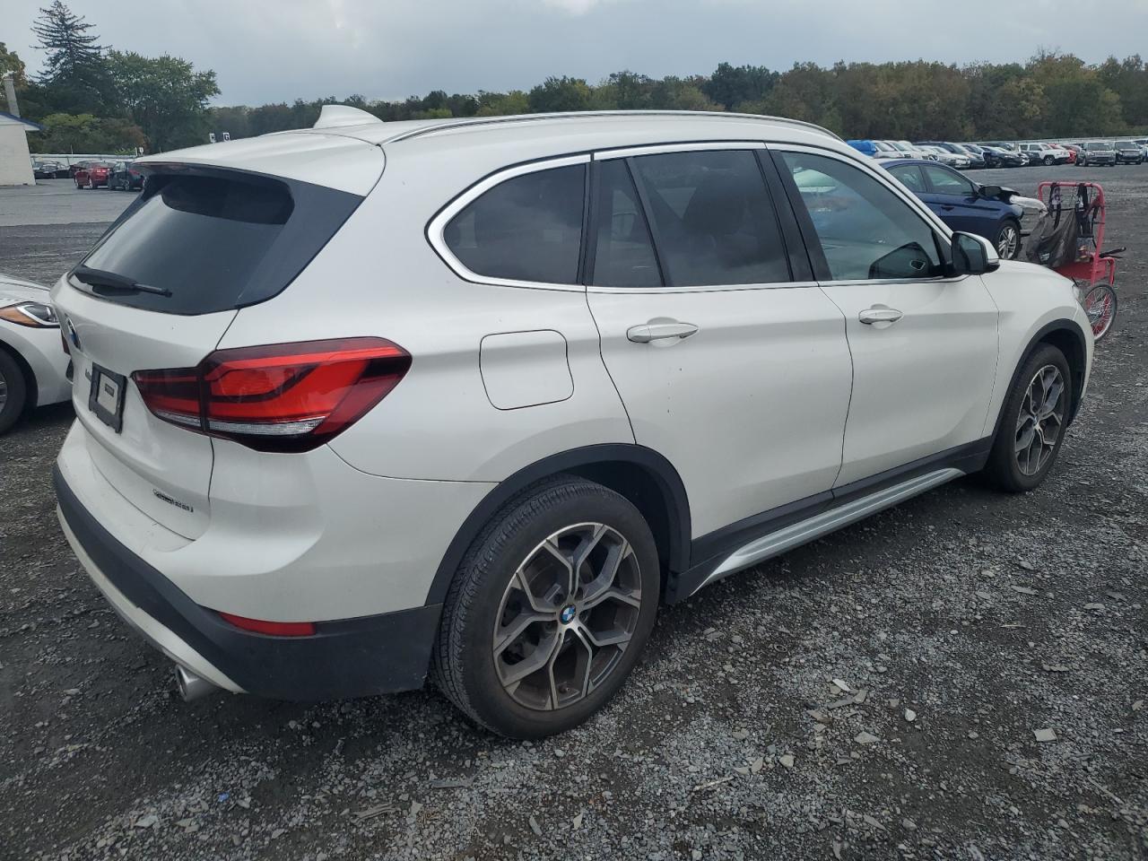 WBXJG9C05L3M18138 BMW X1 XDRIVE2 3