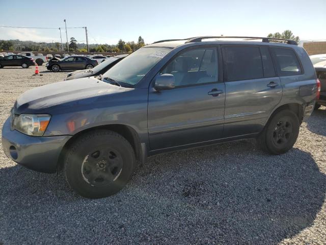 2004 Toyota Highlander 