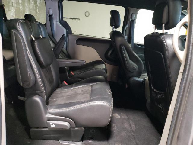 2C4RDGCG0KR695280 Dodge Grand Caravan Sxt