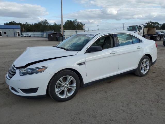 2016 Ford Taurus SE