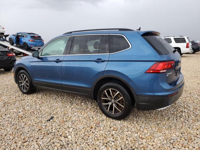 3VV3B7AX1KM013837 Volkswagen Tiguan SE 2