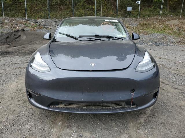 7SAYGAEE5NF469184 Tesla Model Y  5