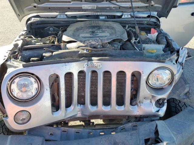 1C4BJWDG2JL896611 Jeep Wrangler Unlimited Sport