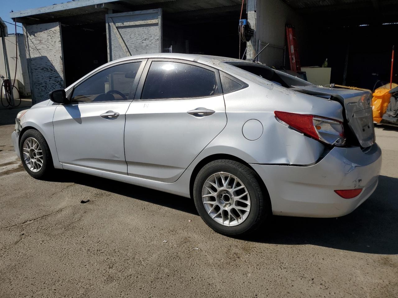 KMHCT4AE6FU831568 2015 Hyundai Accent Gls