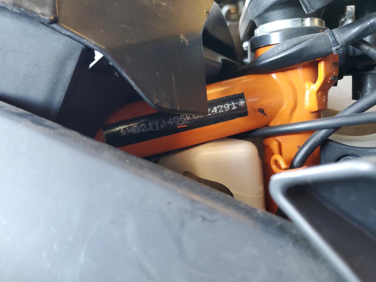 MD2JYJ406FC224291 2015 Ktm 390 Duke