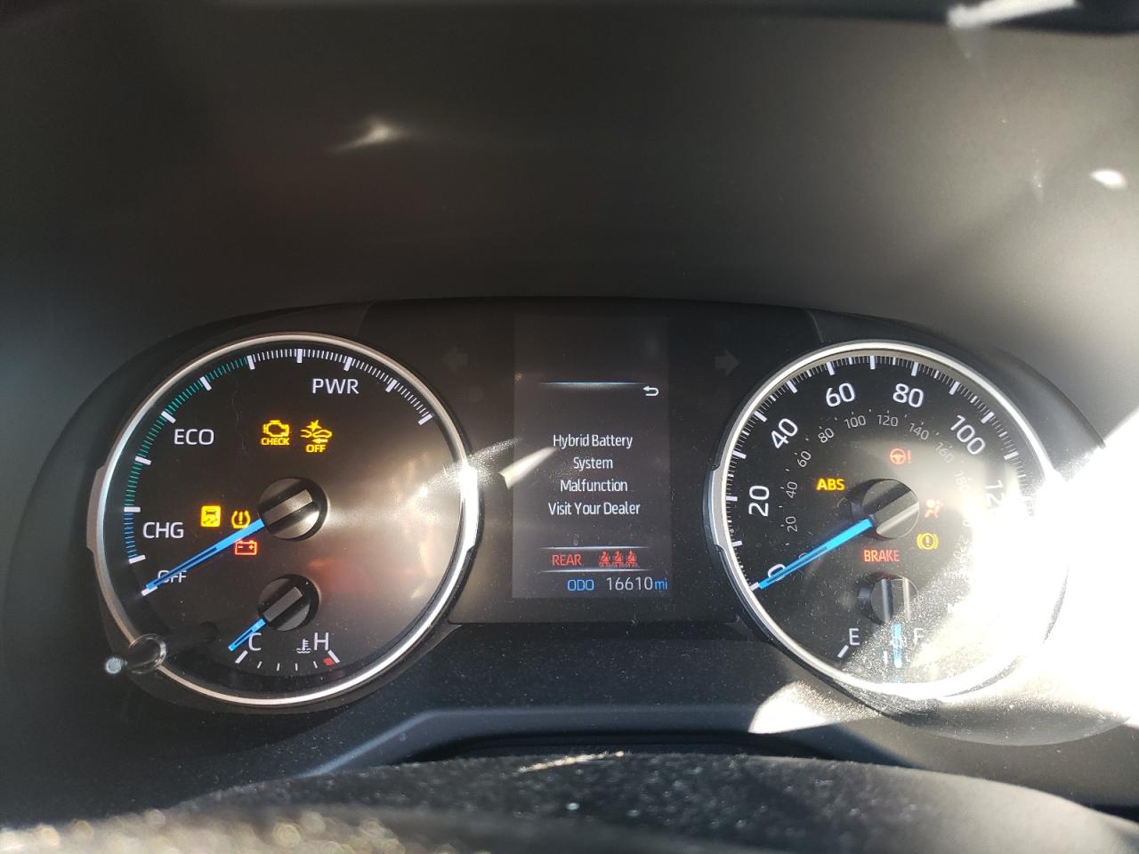 VIN: 2T3LWRFV2NW140413 2022 TOYOTA RAV4