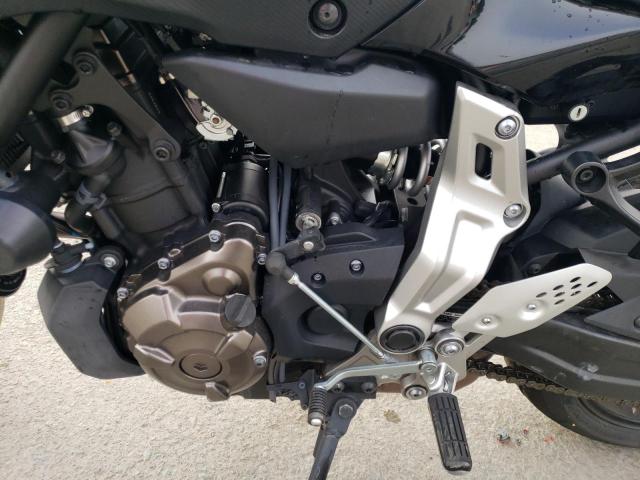2016 YAMAHA FZ07 JYARM06E5GA006701