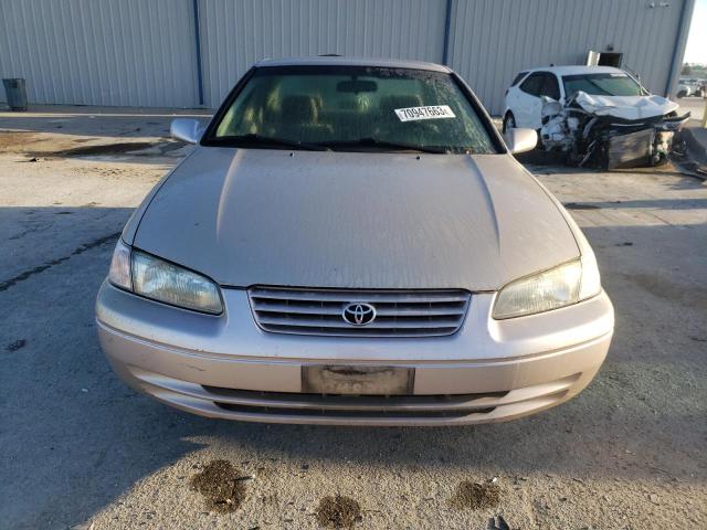 1998 Toyota Camry Ce VIN: JT2BF22KXW0118088 Lot: 70947663