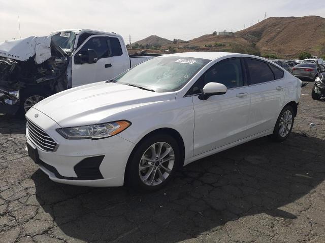 3FA6P0HDXKR232627 Ford Fusion SE