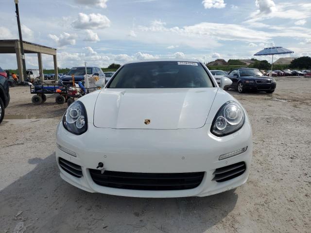 WP0AA2A79FL003902 Porsche PANAMERA 2