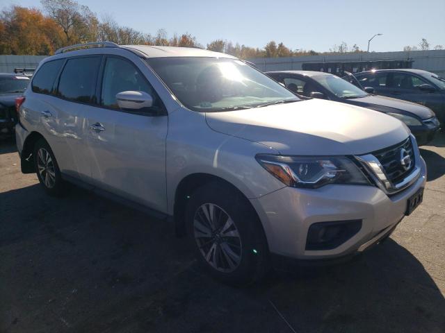  NISSAN PATHFINDER 2017 Сріблястий