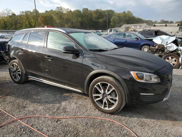 YV440MWM9J2048800 Volvo V60 Cross Country Platinum
