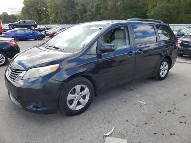 2013 Toyota Sienna LE