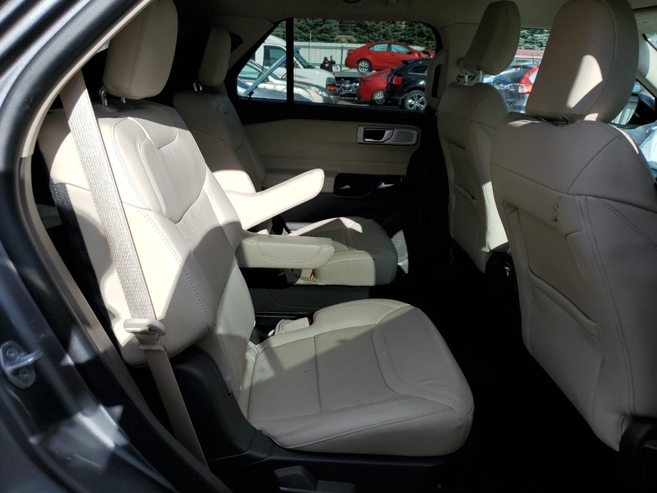 1FM5K8HC2NGA37879 2022 Ford Explorer Platinum