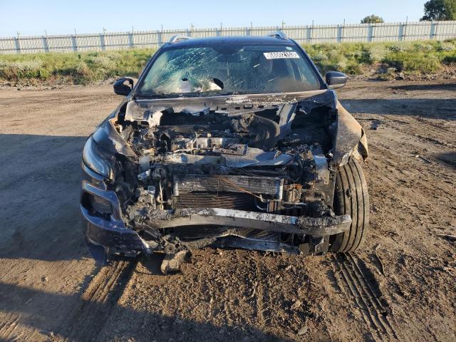 1C4PJMCB2FW733740 Jeep Cherokee Latitude