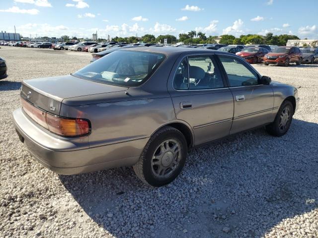 Vin: 4t1sk12expu303187, lot: 70845283, toyota camry le 19933