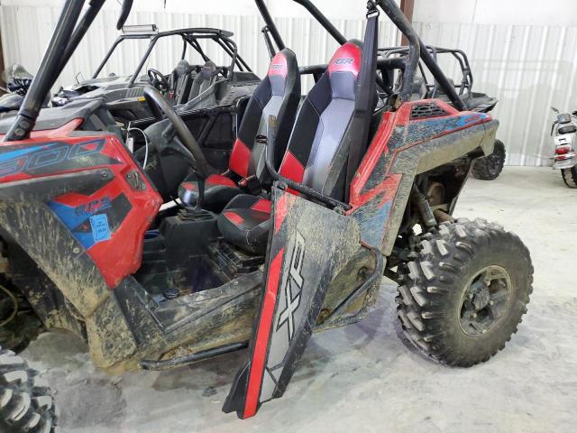 2016 POLARIS RZR S 900 - 3NSVBE872GH103840